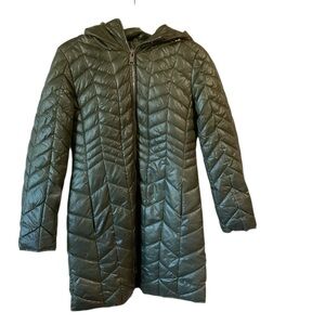 The Kenneth Cole New York Green Quilted Puffer Jacket Coat in size S